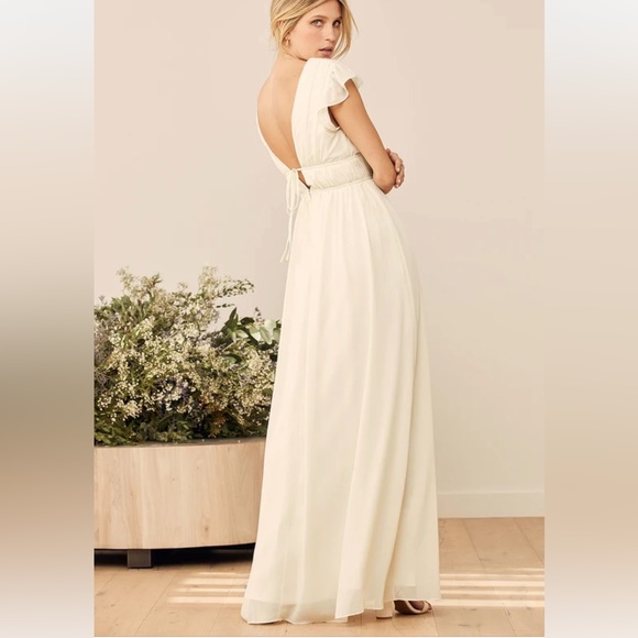 Lulus exclusive! - Picture 3 of 4